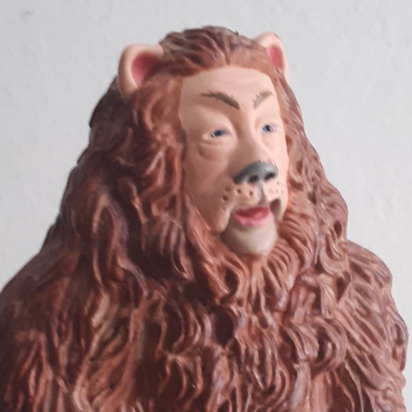 Vintage Collectible  Toy 1995 Wizard Of Oz Figurine Cowardly Lion - Picture 6 of 7